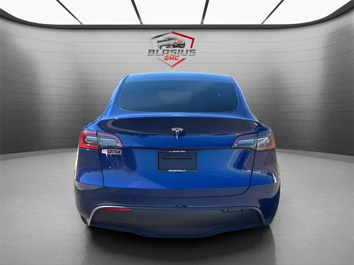 2024 Tesla Model Y Long Range Dual Motor All-Wheel Drive