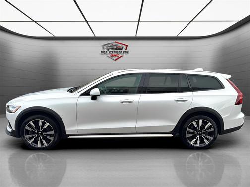 2020 Volvo V60 Cross Country T5