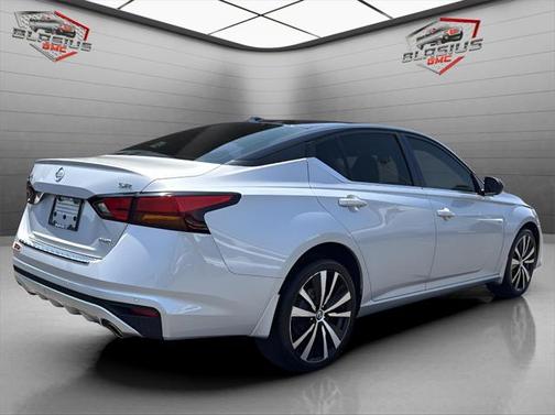 2021 Nissan Altima SR Intelligent AWD