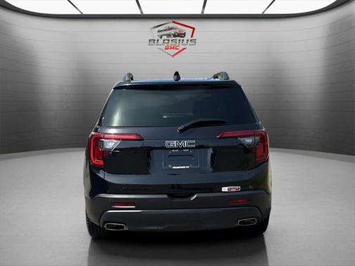 2022 GMC Acadia AWD SLT