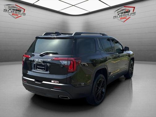 2022 GMC Acadia AWD SLT