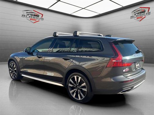2020 Volvo V60 Cross Country T5