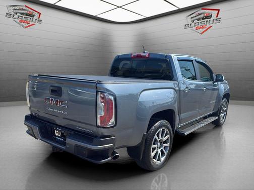 Satin Steel Metallic 2022 GMC Canyon Denali