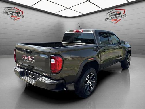 2025 GMC Canyon Base