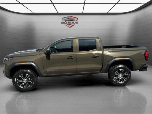 2025 GMC Canyon Base