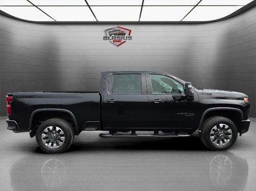 2022 Chevrolet Silverado 2500 Custom