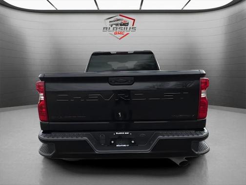 2022 Chevrolet Silverado 2500 Custom