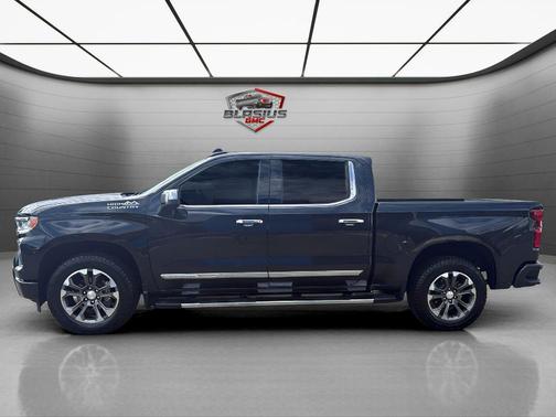 Dark Ash Metallic 2024 Chevrolet Silverado 1500 High Country