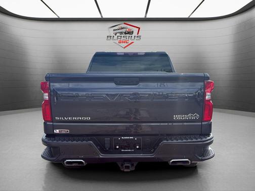 Dark Ash Metallic 2024 Chevrolet Silverado 1500 High Country