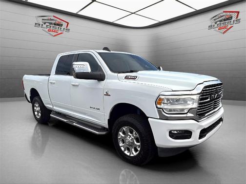 2023 RAM 2500 Laramie Crew Cab 4x4 6'4' Box