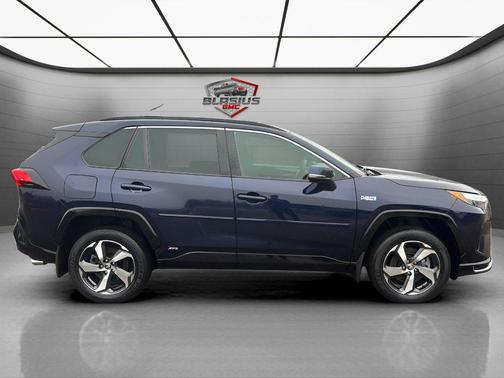 2023 Toyota RAV4 Prime SE