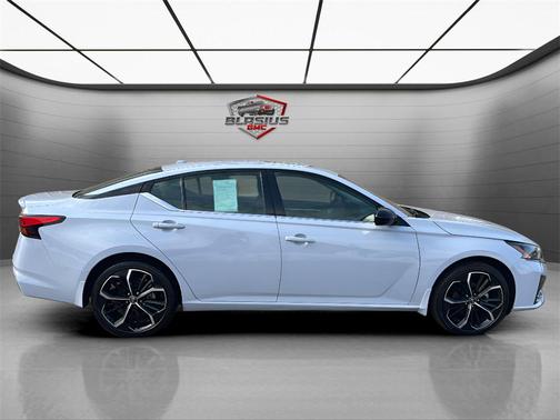 2023 Nissan Altima SR Intelligent AWD