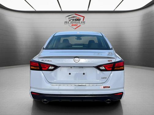 2023 Nissan Altima SR Intelligent AWD