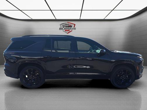 Mosaic Black Metallic 2024 Chevrolet Traverse RS
