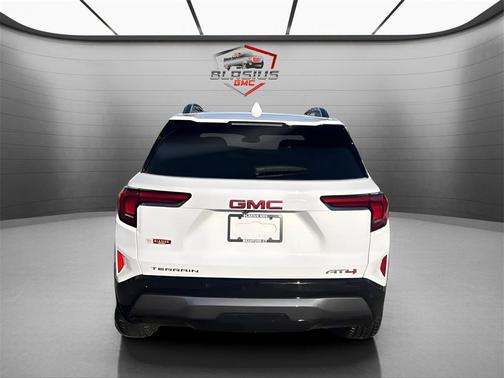 2026 GMC Terrain AWD AT4