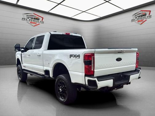 White Metallic 2024 Ford F-250 Lariat