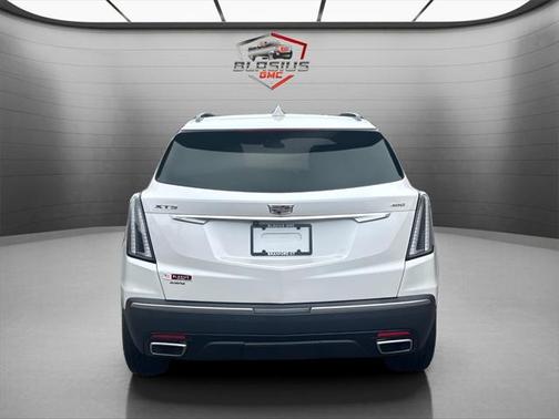 2022 Cadillac XT5 Sport