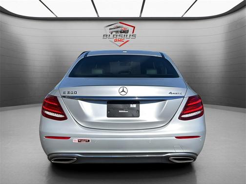 2017 Mercedes-Benz E-Class 4MATIC