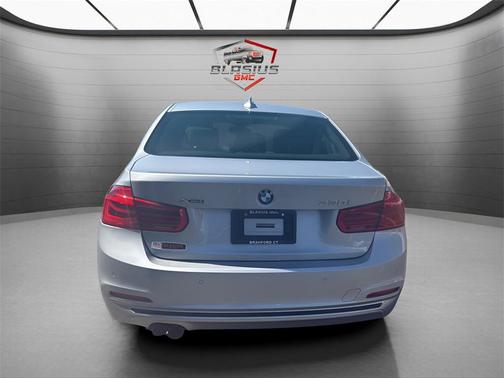 2018 BMW 330 xDrive