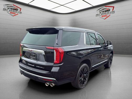Onyx Black 2022 GMC Yukon Denali