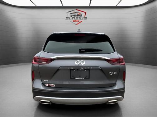 2022 INFINITI QX50 LUXE AWD