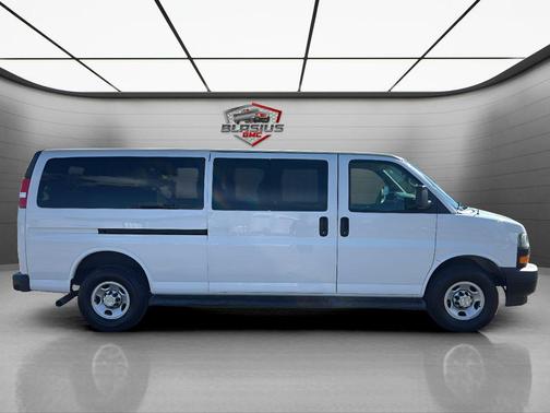 2023 Chevrolet Express 3500 RWD 3500 Extended Wheelbase LS