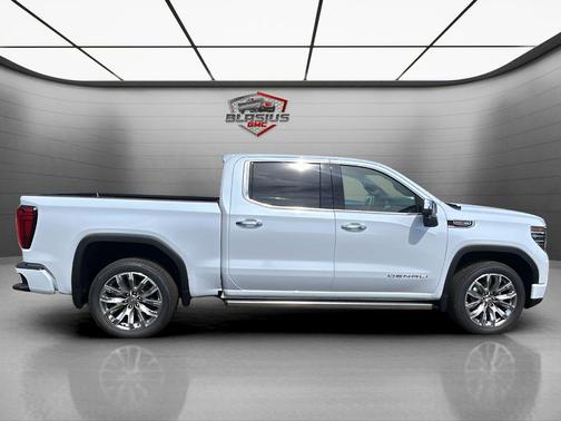 Glacier White Tricoat 2026 GMC Sierra 1500 Denali