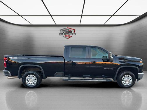 2025 Chevrolet Silverado 3500 LT