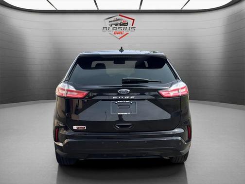 2022 Ford Edge ST Line
