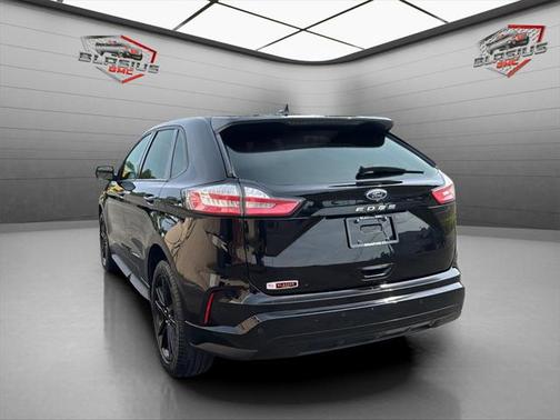 2022 Ford Edge ST Line