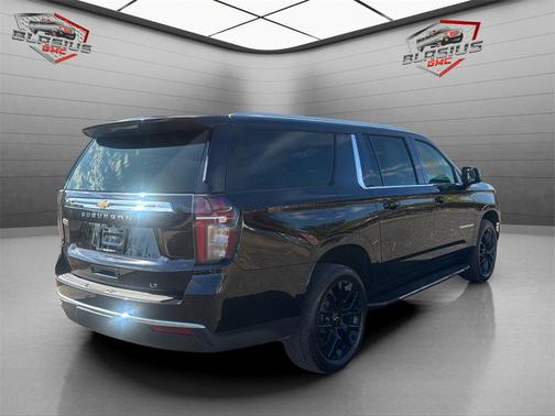 2022 Chevrolet Suburban LT