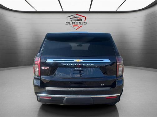 2022 Chevrolet Suburban LT