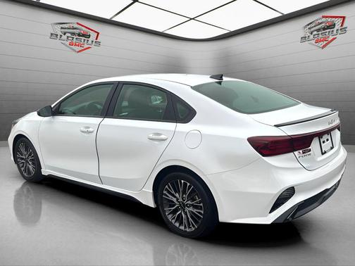 2022 Kia Forte GT-Line
