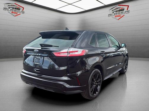 Black Metallic 2024 Ford Edge ST Line