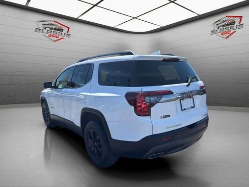 Summit White 2023 GMC Acadia AWD AT4