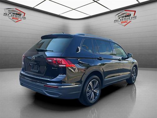 2024 Volkswagen Tiguan 2.0T Wolfsburg Edition