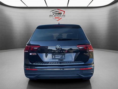 2024 Volkswagen Tiguan 2.0T Wolfsburg Edition