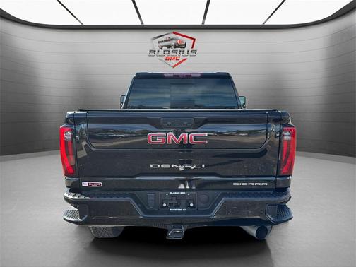 2024 GMC Sierra 2500 Denali