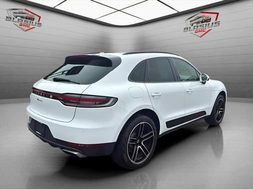2021 Porsche Macan Base
