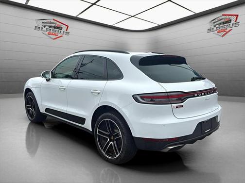 2021 Porsche Macan Base
