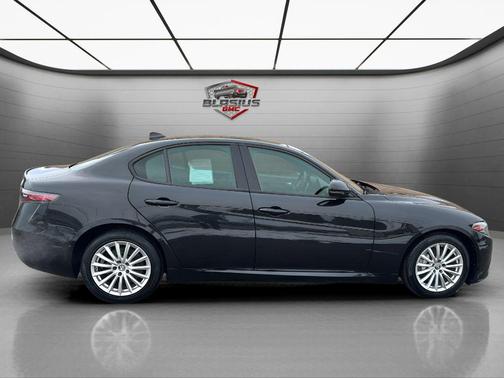 2024 Alfa Romeo Giulia AWD
