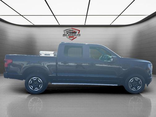 2023 Ford F-150 Lightning Pro