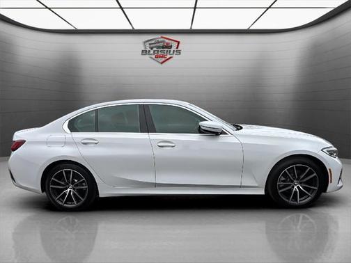 2022 BMW 330 xDrive