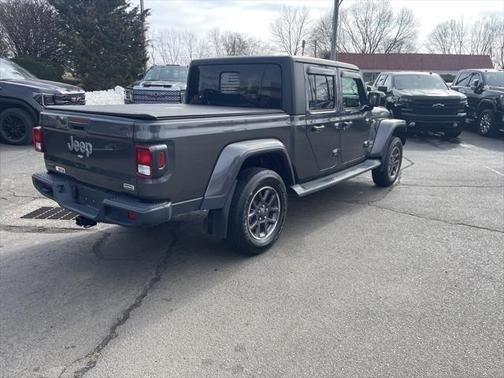 2022 Jeep Gladiator Overland