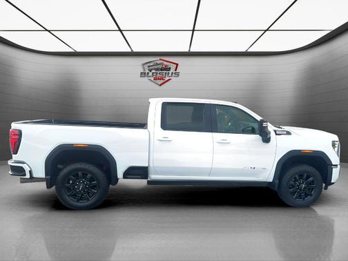 2024 GMC Sierra 2500 AT4