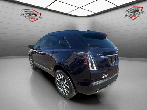 Dark Moon Blue Metallic 2021 Cadillac XT5 Sport