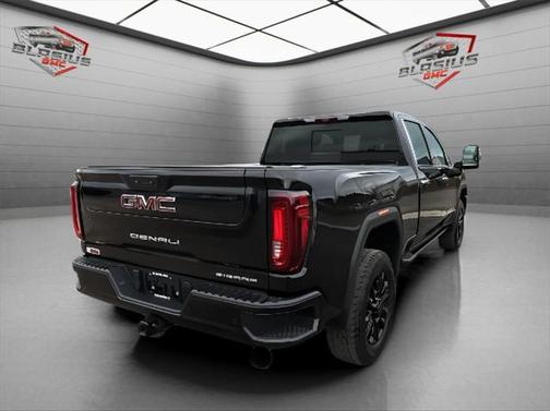 2023 GMC Sierra 2500 Denali