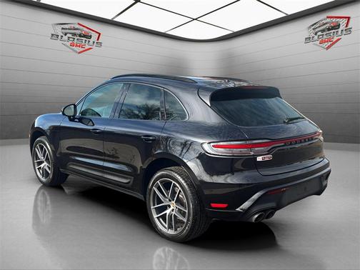 2024 Porsche Macan Base