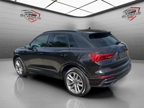2022 Audi Q3 45 S line Premium Plus