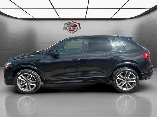 2022 Audi Q3 45 S line Premium Plus